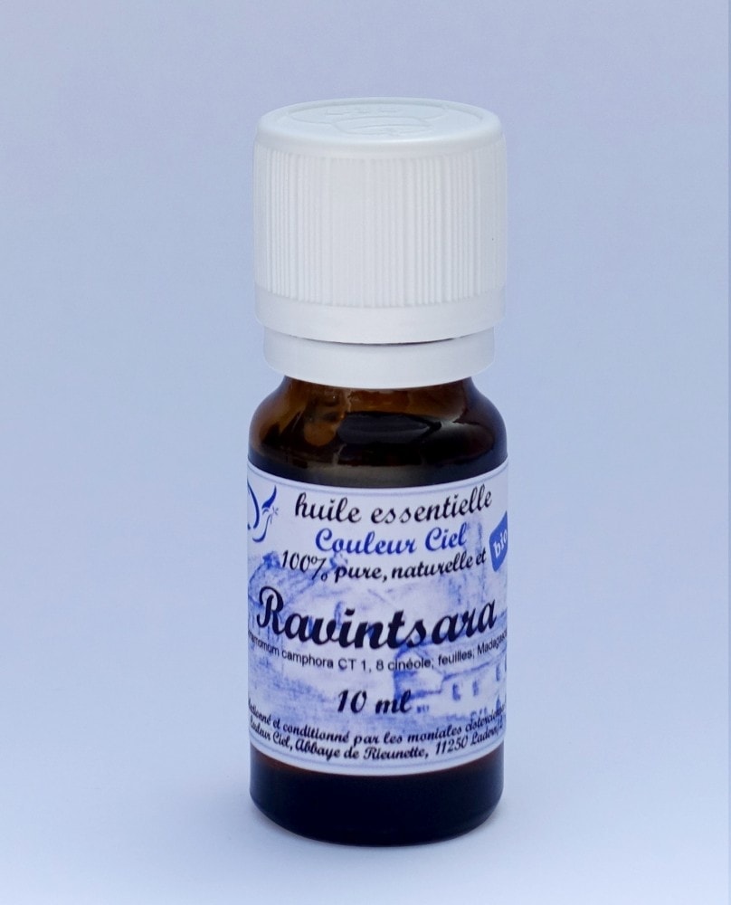 ravintsara-huile-essentielle-bio